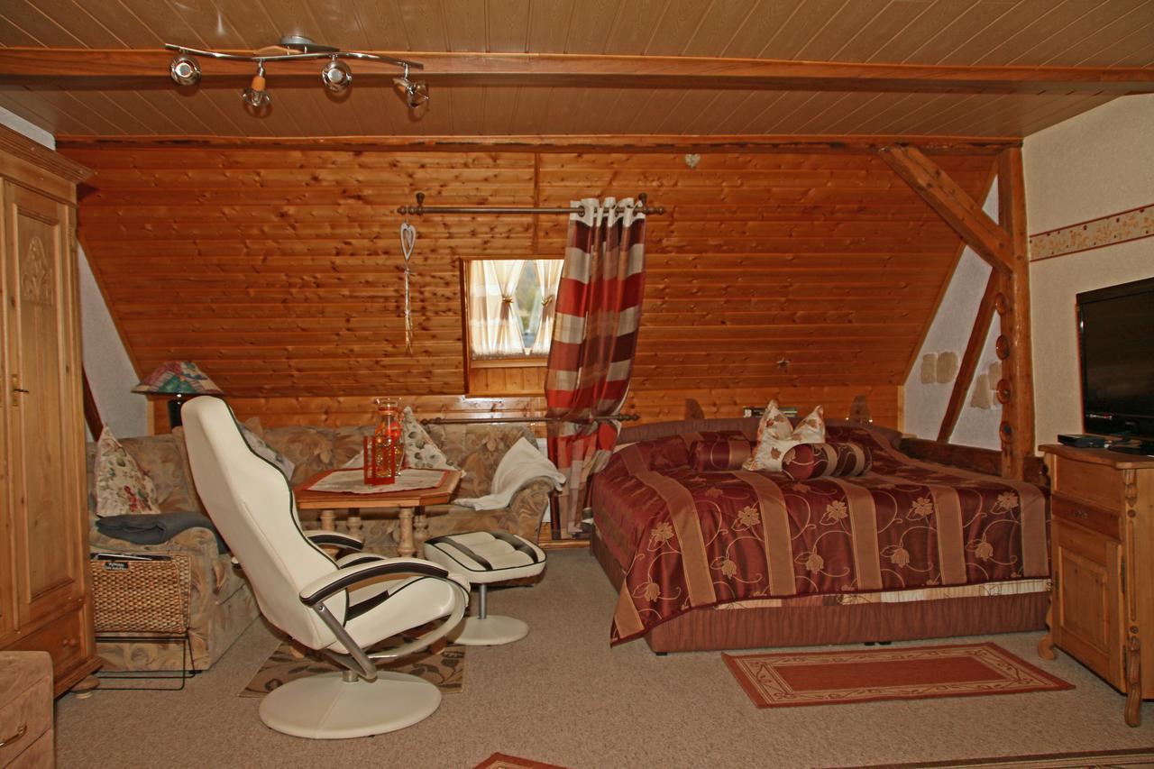 Familien-Ferienwohnung Haustein Konigswalde エクステリア 写真