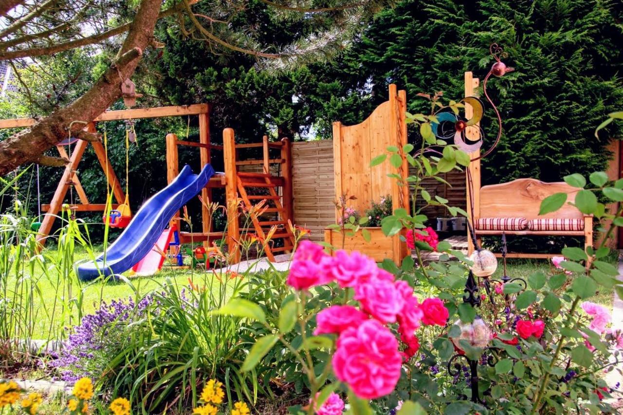 Familien-Ferienwohnung Haustein Konigswalde エクステリア 写真